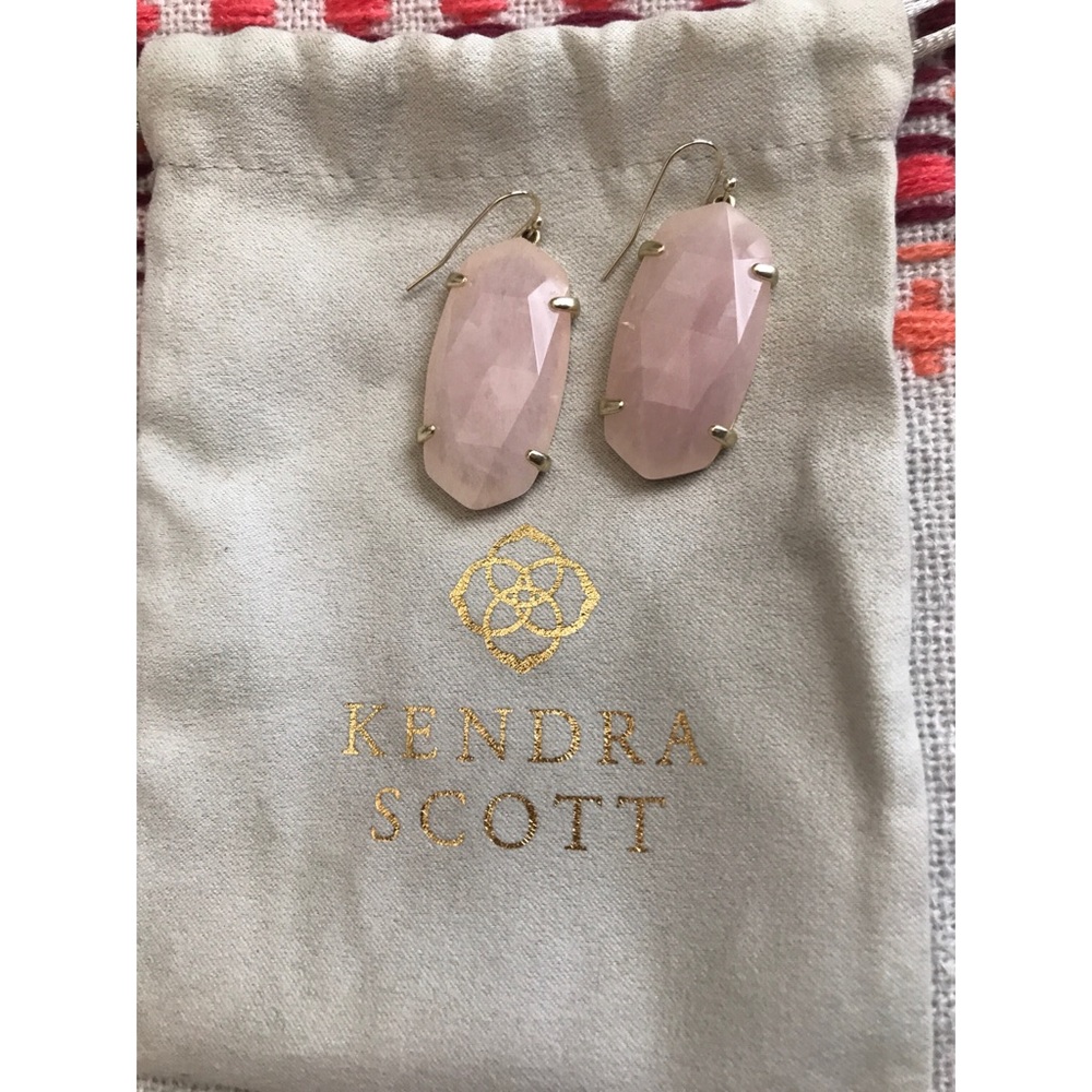 ✨ Kendra Scott Earrings ✨